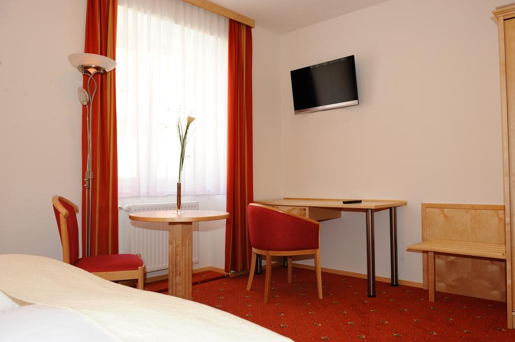 Hotel-Gasthof-Fleischerei - Zur Alten Post Schwanberg Szoba fotó