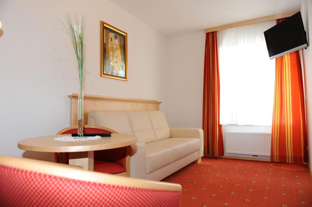 Hotel-Gasthof-Fleischerei - Zur Alten Post Schwanberg Kültér fotó